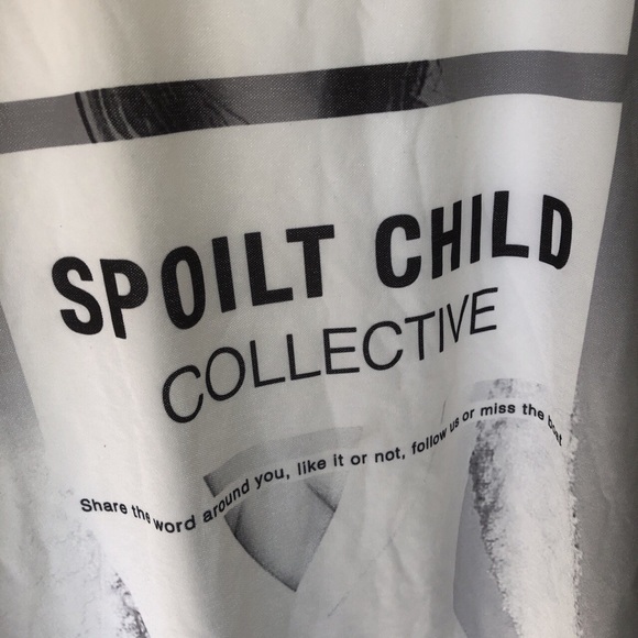 Graphic t-shirt - Picture 4 of 4